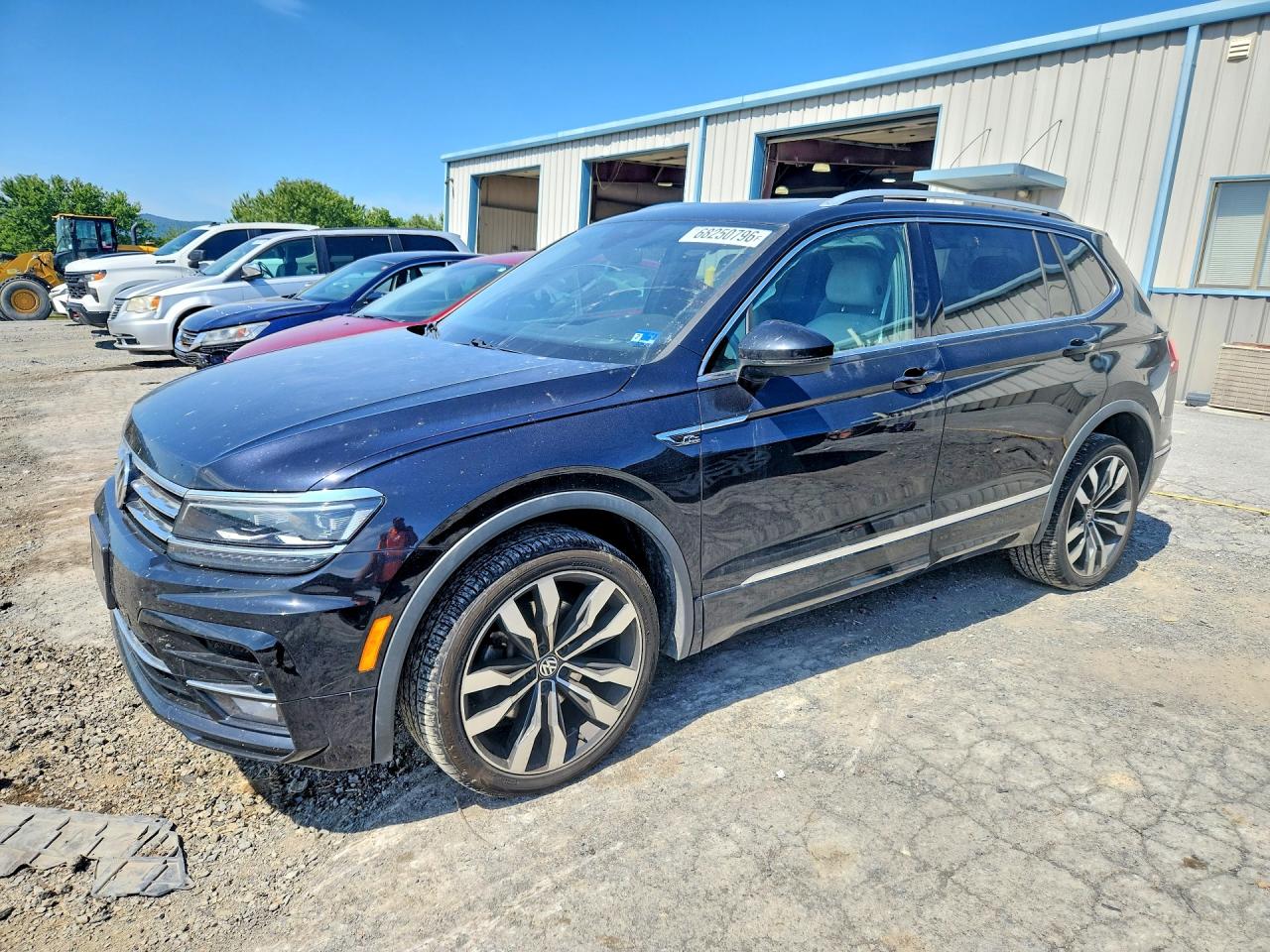 2018 VOLKSWAGEN TIGUAN SEL PREMIUM | 3VV4B7AX1JM194165 | UPCARS