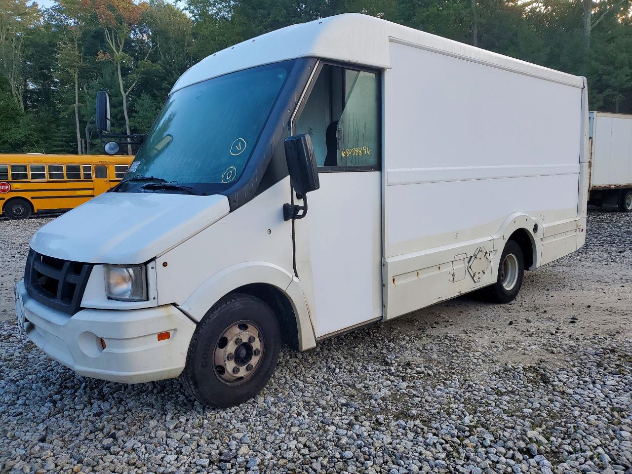 2013 ISUZU NPR DELIVERY TRUCK | JALB4T179D7W00490 | UPCARS