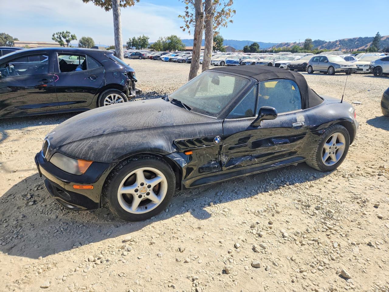 1998 BMW Z3 2.8 | 4USCJ333XWLC16007 | UPCARS