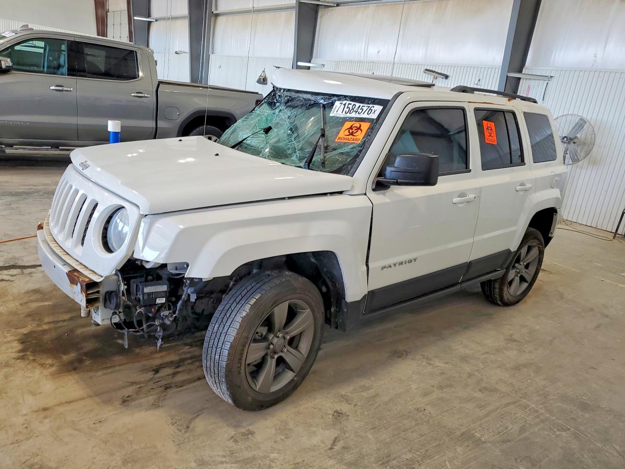 2015 JEEP PATRIOT LATITUDE | 1C4NJRFB7FD215599 | UPCARS