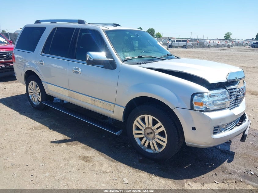 2013 LINCOLN NAVIGATOR | 5LMJJ2J52DEL02186 | UPCARS