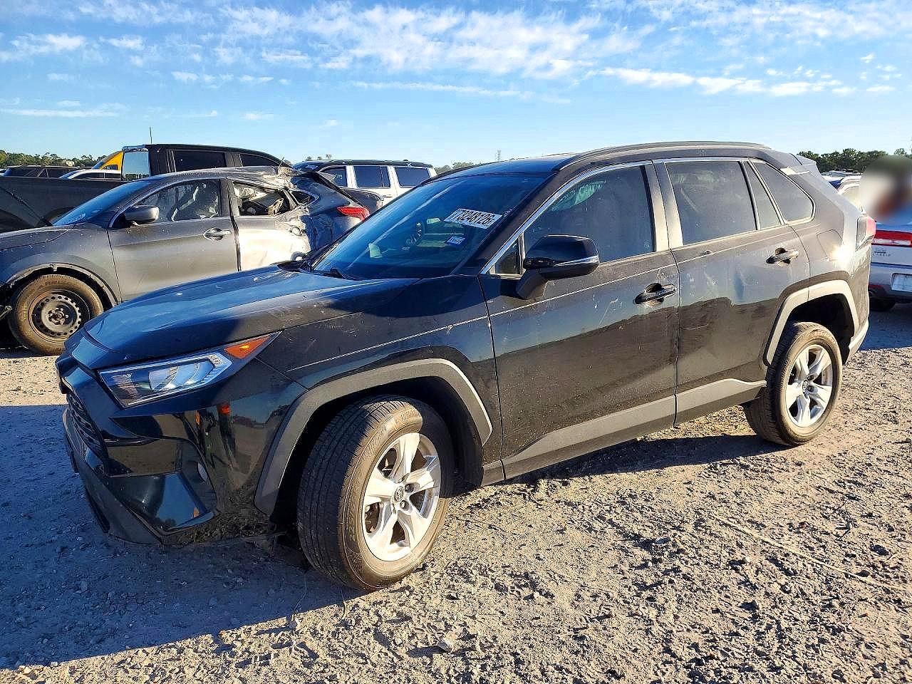 2021 TOYOTA RAV4 XLE | 2T3W1RFV9MW109671 | UPCARS