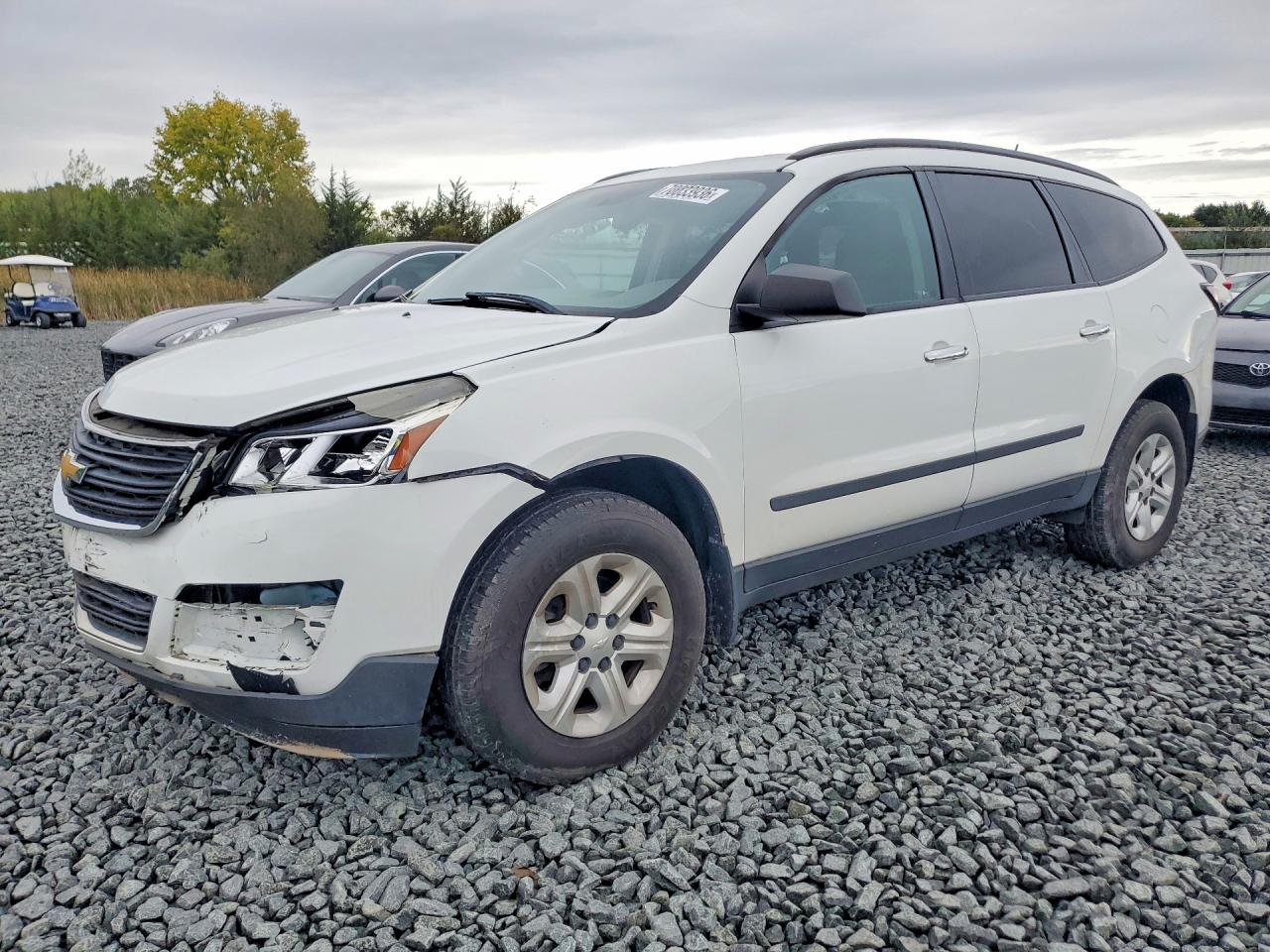 2017 CHEVROLET TRAVERSE LS | 1GNKRFKD4HJ276261 | UPCARS