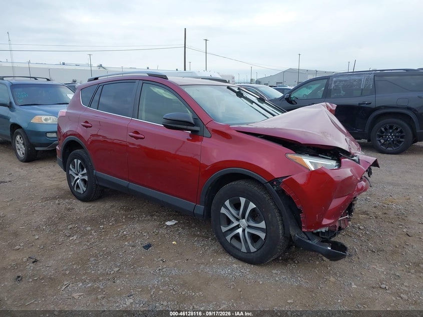 2018 TOYOTA RAV4 LE | JTMBFREV2JD236336 | UPCARS