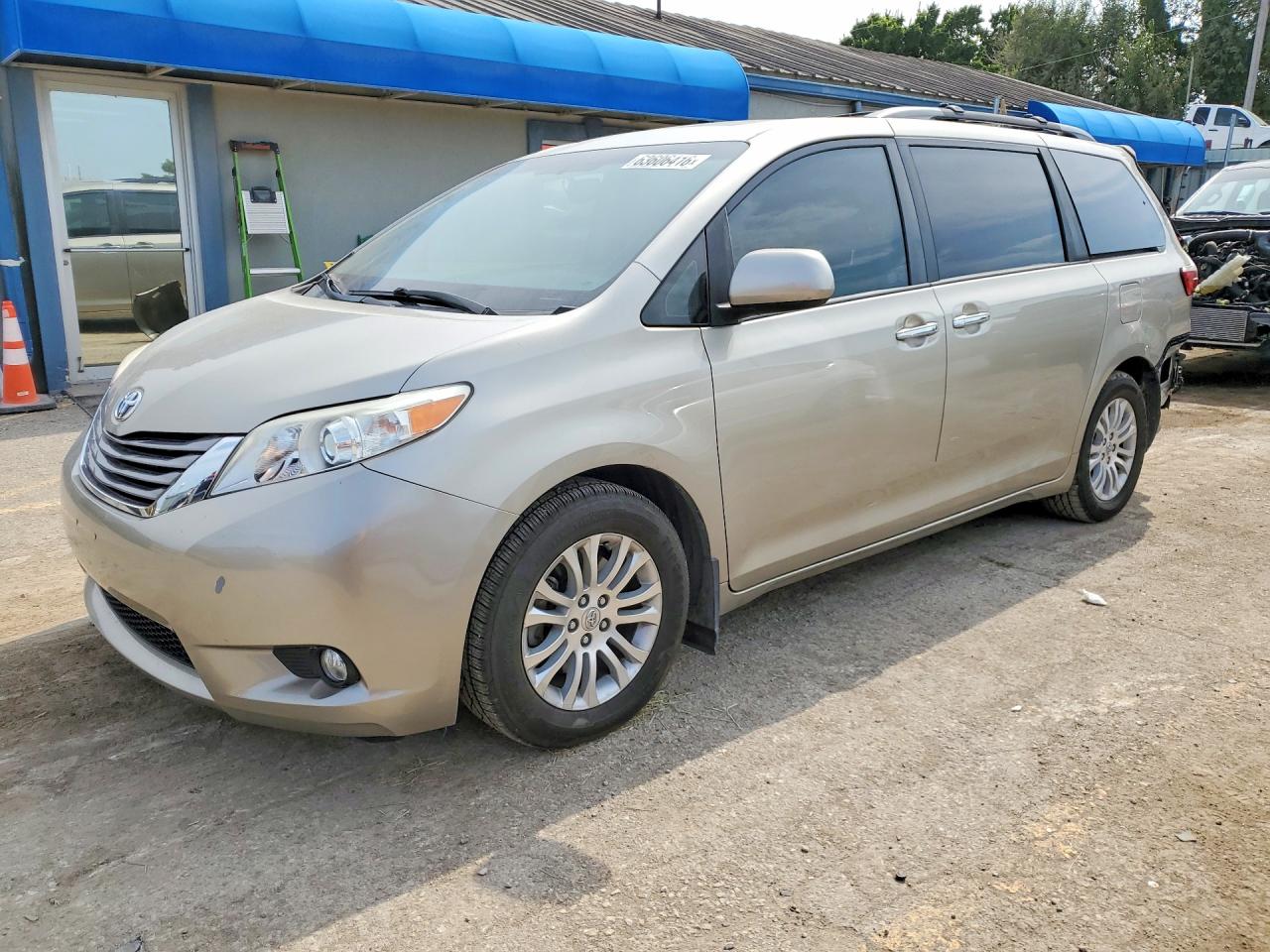 2017 TOYOTA SIENNA XLE 8-PASSENGER | 5TDYZ3DC2HS790098 | UPCARS