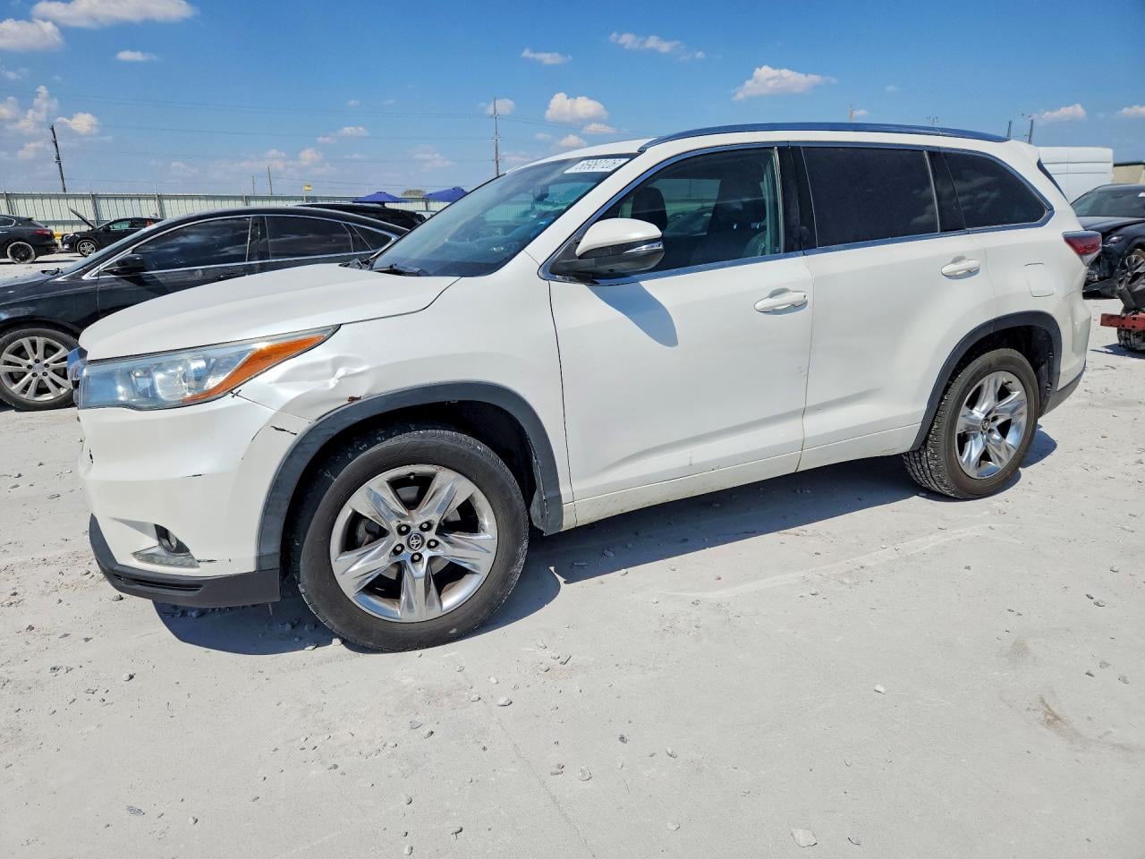 2016 TOYOTA HIGHLANDER LIMITED PLATINUM | 5TDYKRFH5GS138672 | UPCARS