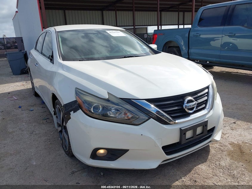 2017 NISSAN ALTIMA 2.5 SR | 1N4AL3AP0HC252372 | UPCARS