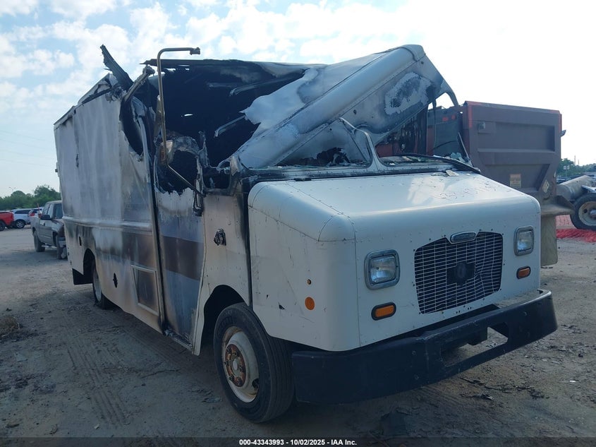 2013 FREIGHTLINER CHASSIS M LINE WALK-IN VAN | 4UZAAPDU8DCBS0543 | UPCARS