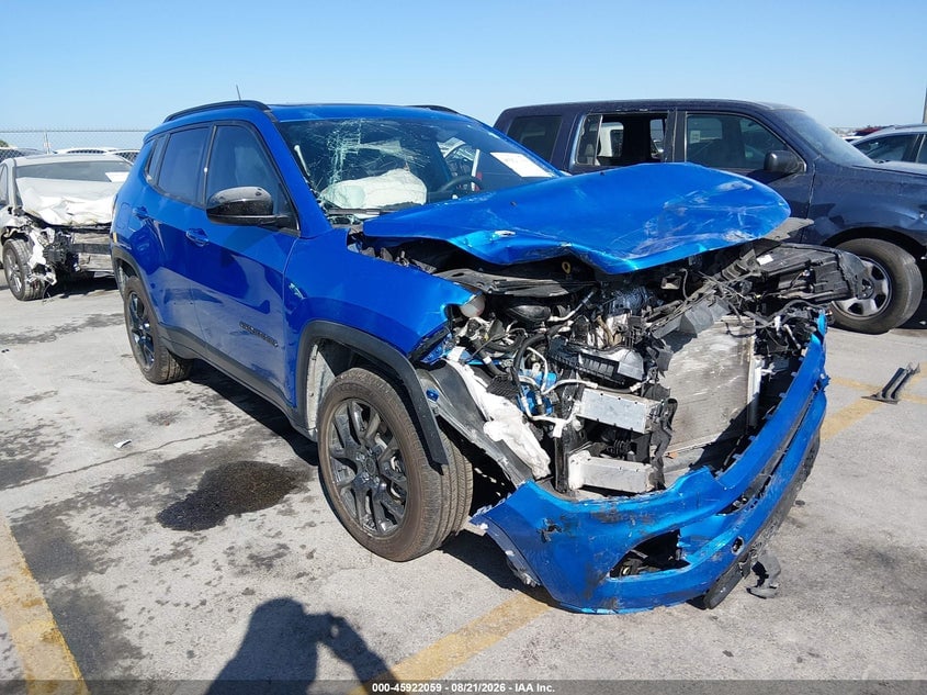 2025 JEEP COMPASS LATITUDE 4X4 | 3C4NJDBN7ST517868 | UPCARS