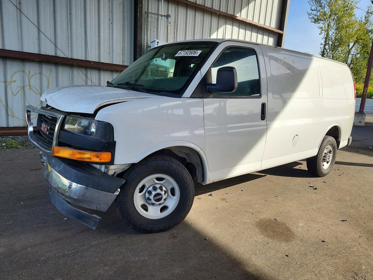 2017 GMC SAVANA G2500 | 1GTW7AFF3H1906818 | UPCARS