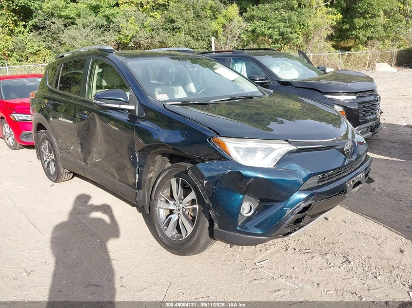 2018 TOYOTA RAV4 XLE | JTMRFREV8JJ252105 | UPCARS