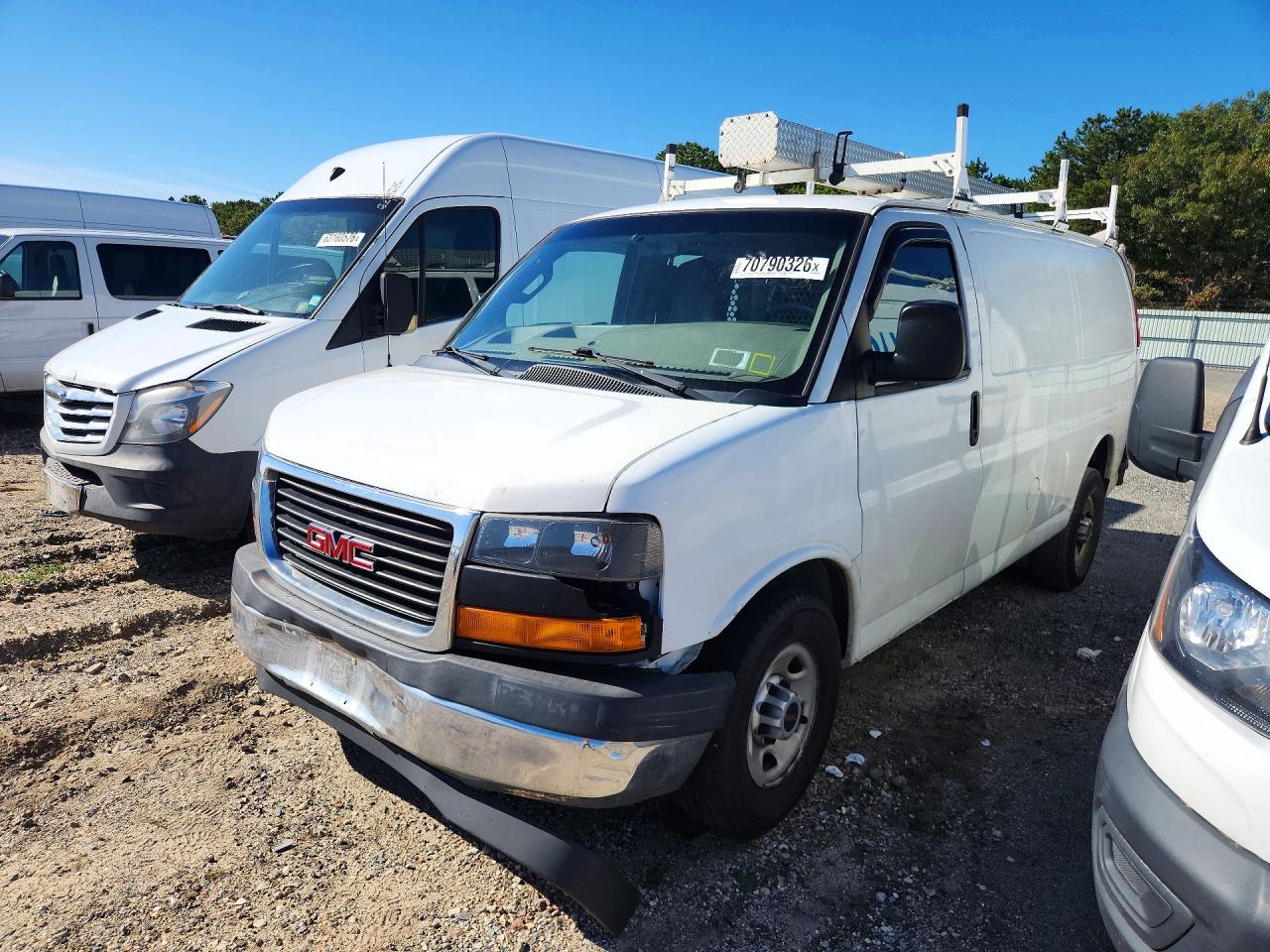 2017 GMC SAVANA G2500 | 1GTW7AFF4H1903930 | UPCARS