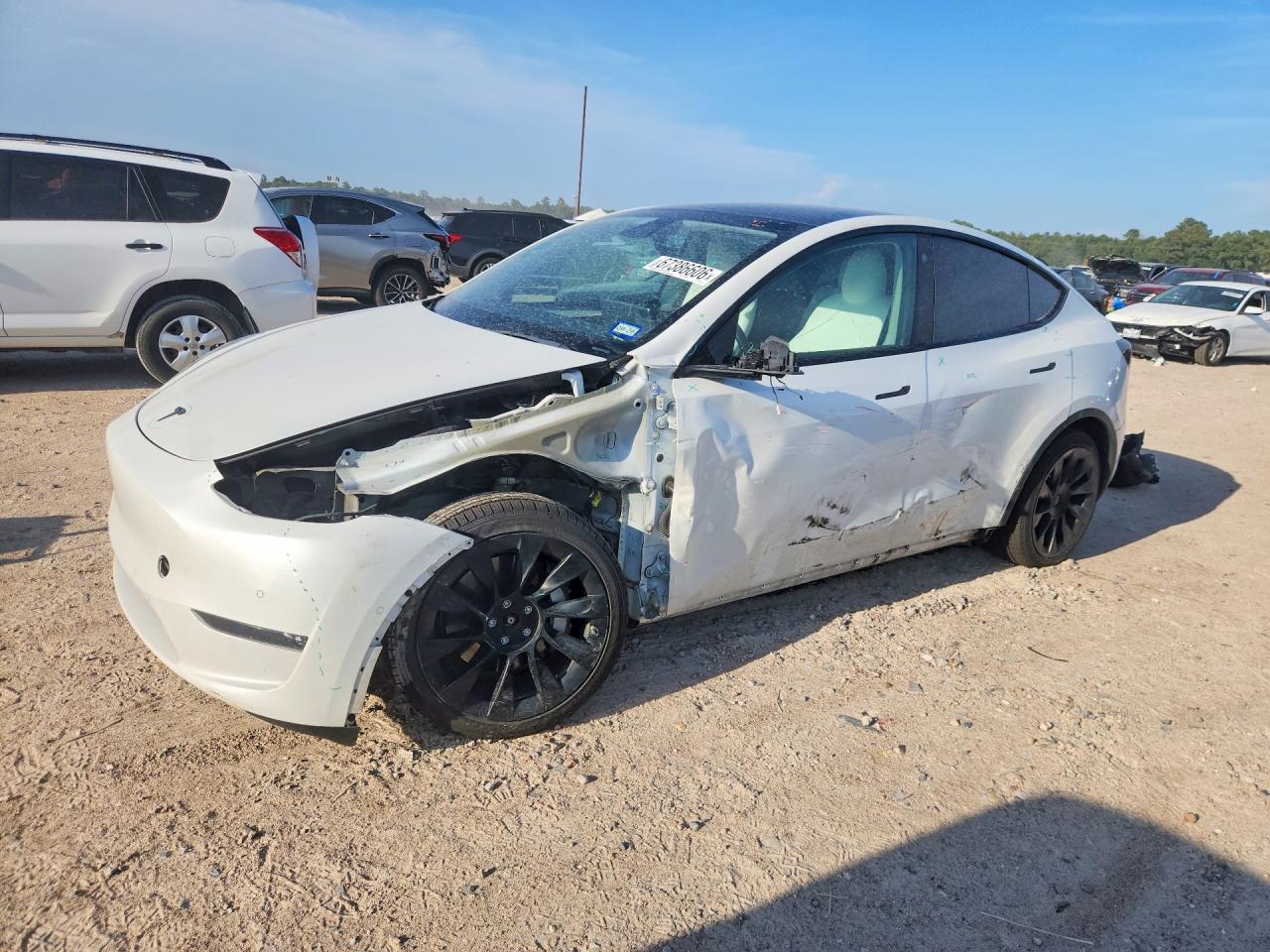 2022 TESLA MODEL Y | 7SAYGAEE5NF539072 | UPCARS