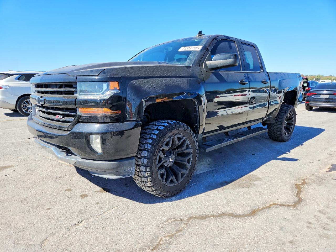 2017 CHEVROLET SILVERADO K1500 LT | 1GCVKREC1HZ330440 | UPCARS