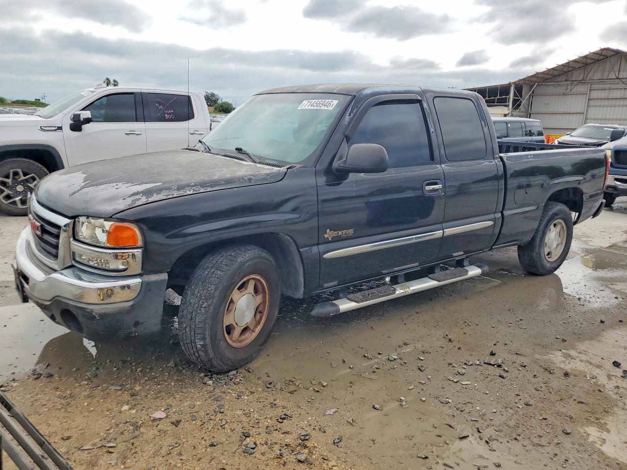 2004 GMC SIERRA C1500 | 2GTEC19T541110438 | UPCARS
