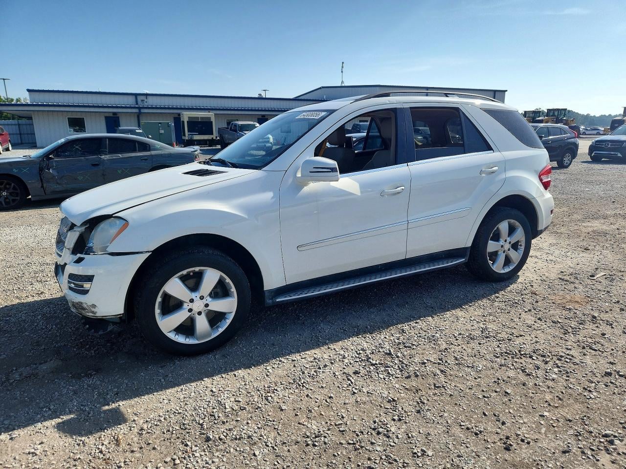 2011 MERCEDES-BENZ M-CLASS 350 4MATIC | 4JGBB8GB9BA723167 | UPCARS