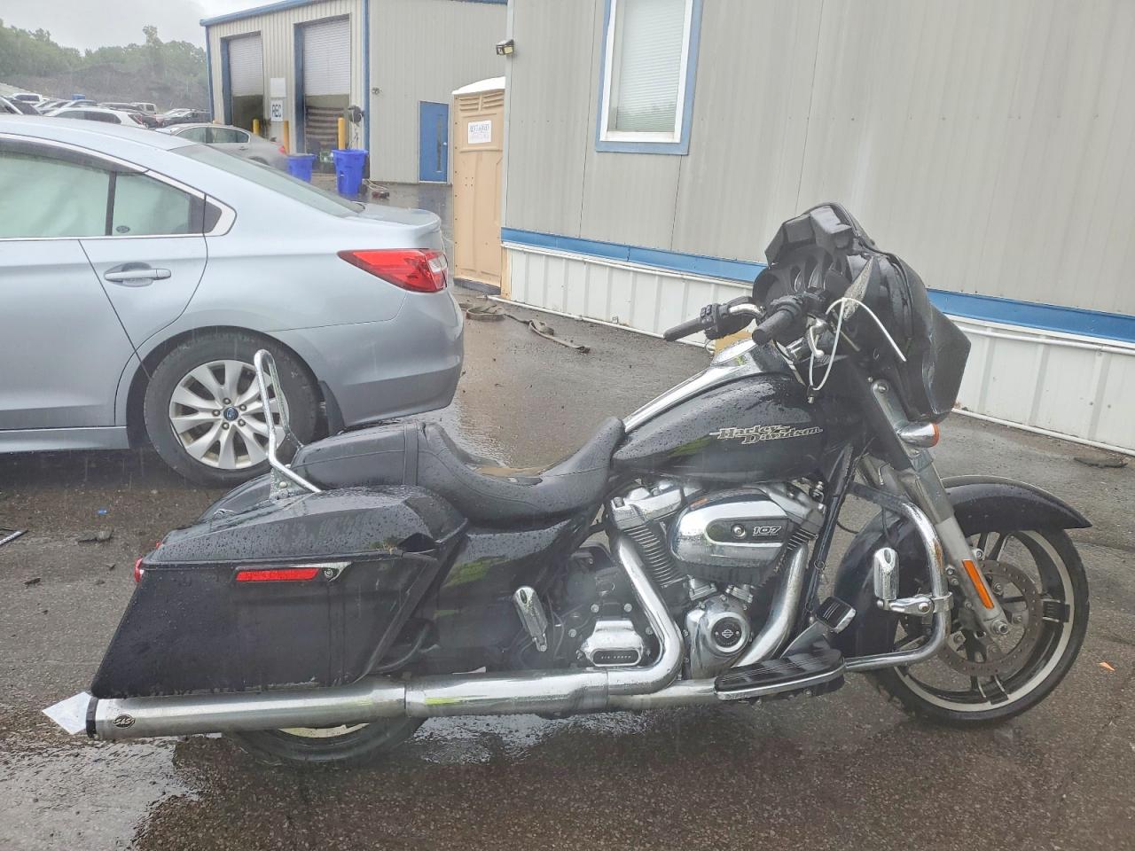 2017 HARLEY-DAVIDSON FL STREET GLIDE | 1HD1KBC17HB639229 | UPCARS