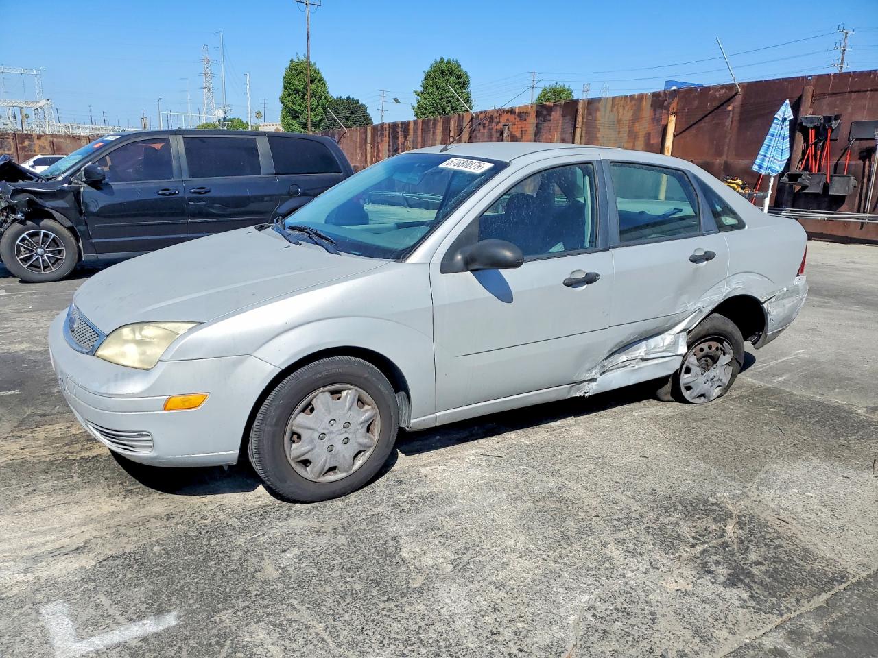 2005 FORD FOCUS ZX4 | 1FAFP34N05W105502 | UPCARS