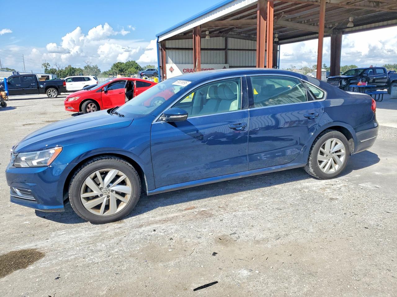 2018 VOLKSWAGEN PASSAT SE | 1VWBA7A3XJC051252 | UPCARS