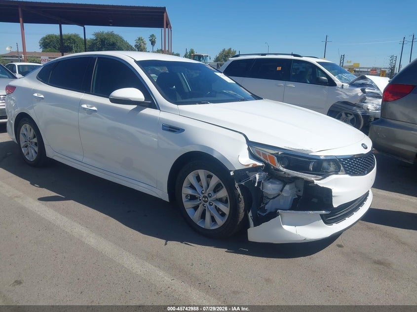 2017 KIA OPTIMA EX | 5XXGU4L32HG157006 | UPCARS