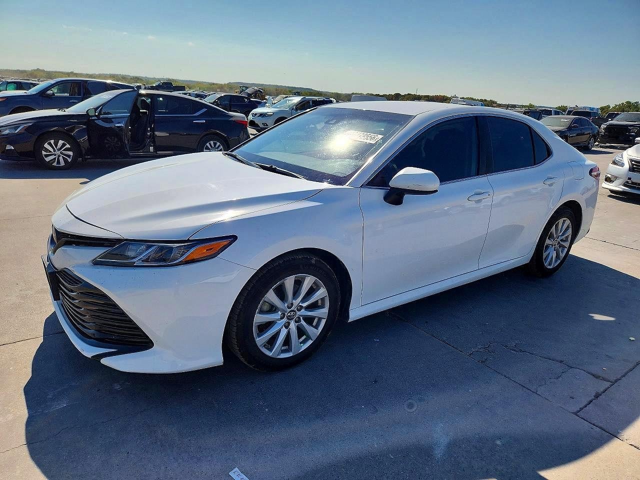2019 TOYOTA CAMRY LE | 4T1B11HK8KU267833 | UPCARS
