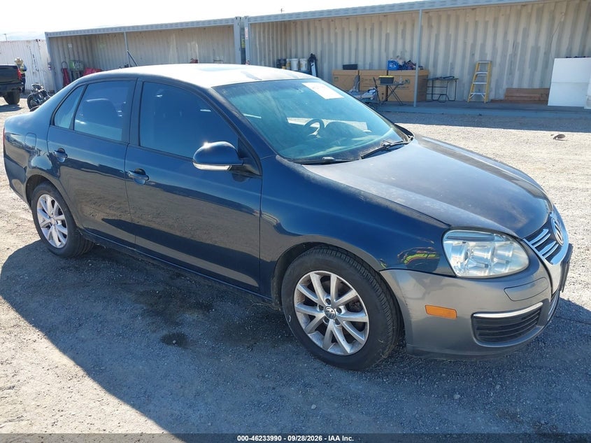 2010 VOLKSWAGEN JETTA LIMITED EDITION | 3VWRX7AJ0AM122890 | UPCARS