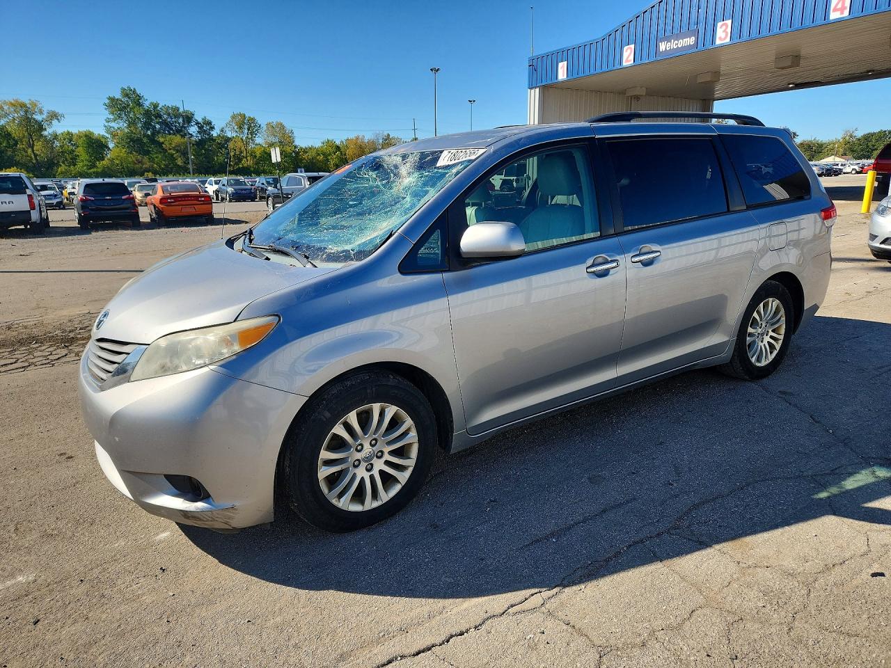 2013 TOYOTA SIENNA XLE 8-PASSENGER | 5TDYK3DCXDS302434 | UPCARS