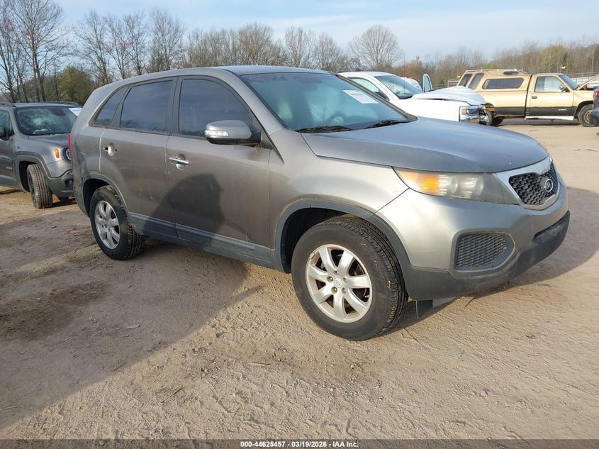 2011 KIA SORENTO LX | 5XYKT3A15BG104070 | UPCARS