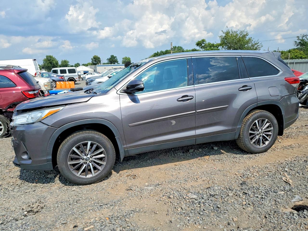 2019 TOYOTA HIGHLANDER XLE | 5TDJZRFH3KS574636 | UPCARS