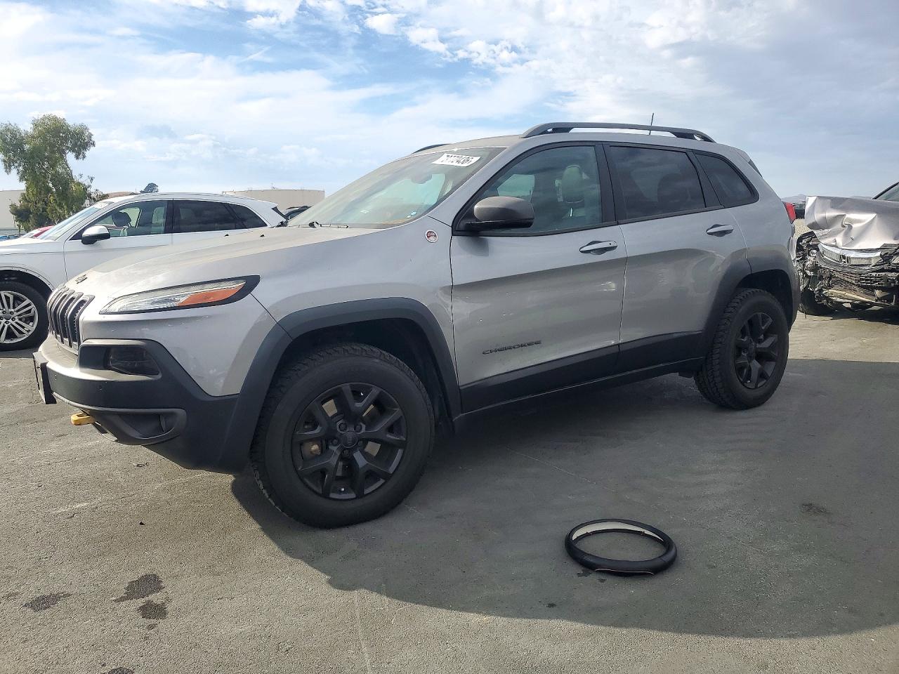 2016 JEEP CHEROKEE TRAILHAWK | 1C4PJMBSXGW133325 | UPCARS