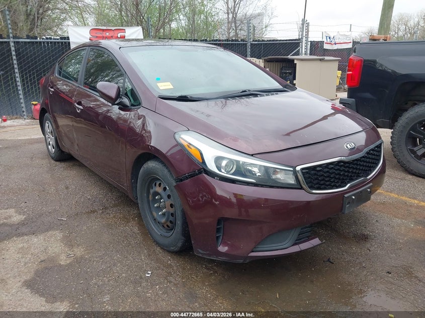 2017 KIA FORTE LX | 3KPFK4A79HE028132 | UPCARS