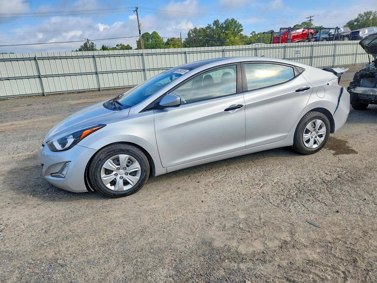 2016 HYUNDAI ELANTRA SE | 5NPDH4AE9GH677041 | UPCARS