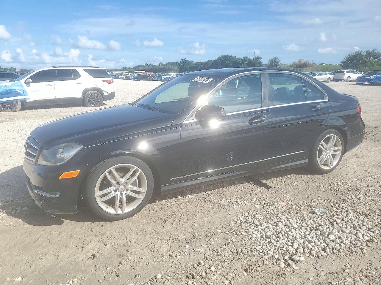 2014 MERCEDES-BENZ C-CLASS 250 | WDDGF4HB0ER308496 | UPCARS