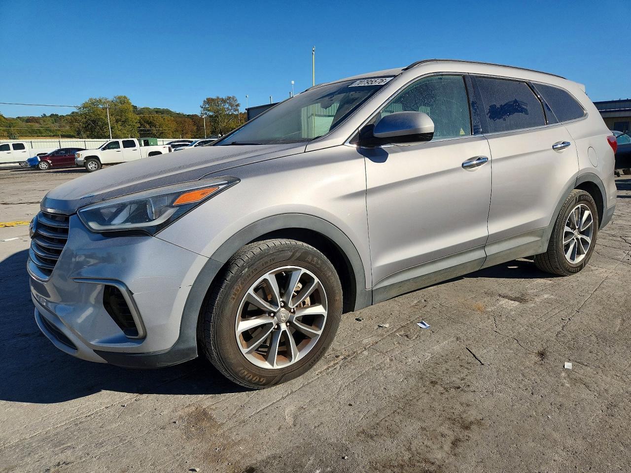 2017 HYUNDAI SANTA FE SE | KM8SMDHF6HU215430 | UPCARS