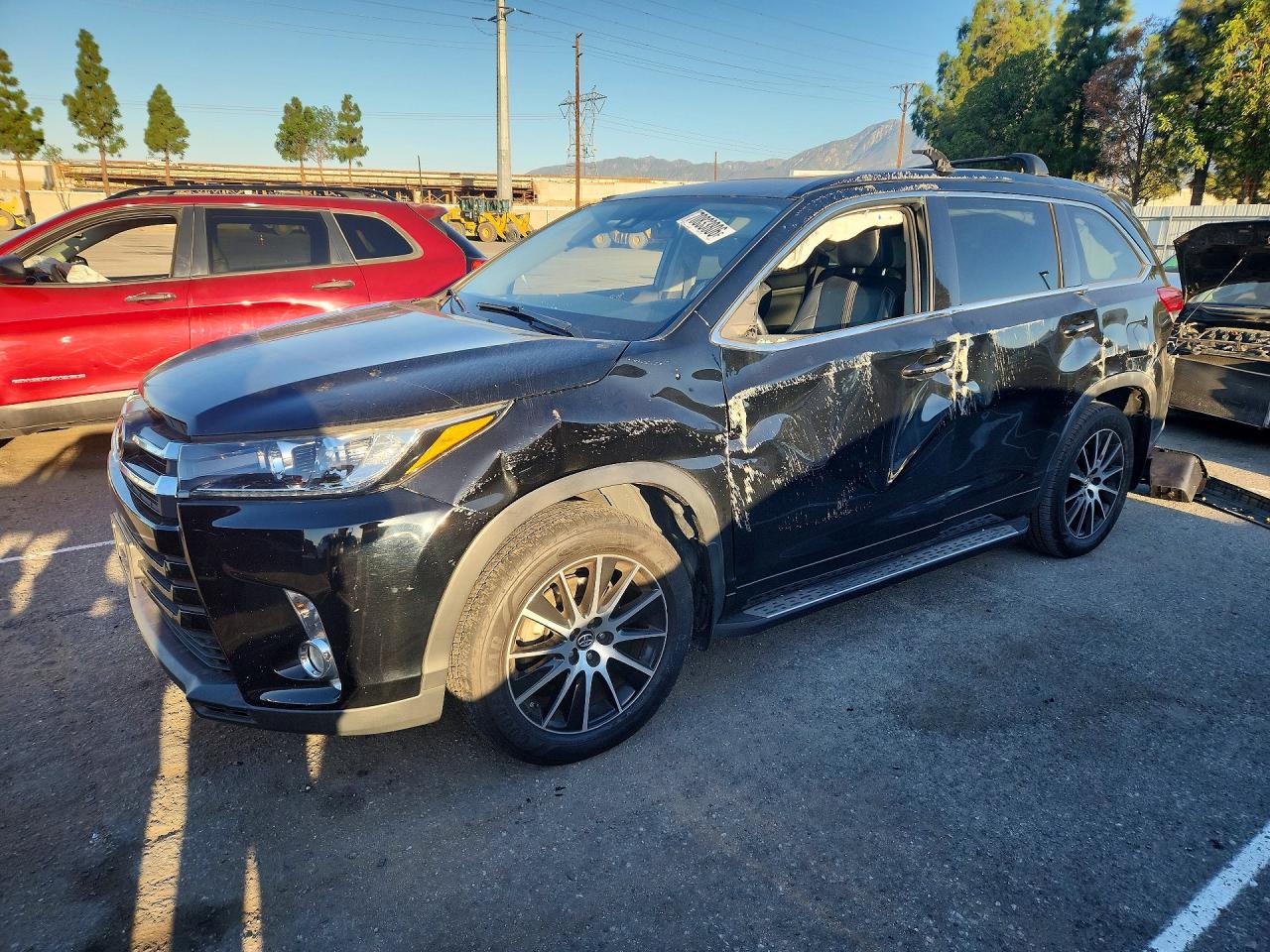 2017 TOYOTA HIGHLANDER SE | 5TDKZRFH2HS210821 | UPCARS