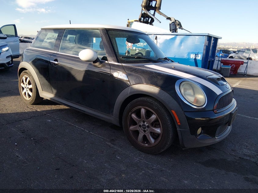 2010 MINI COOPER S | WMWMF7C52ATZ74284 | UPCARS