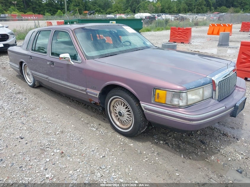 1994 LINCOLN TOWN CAR EXECUTIVE | 1LNLM81W6RY632353 | UPCARS