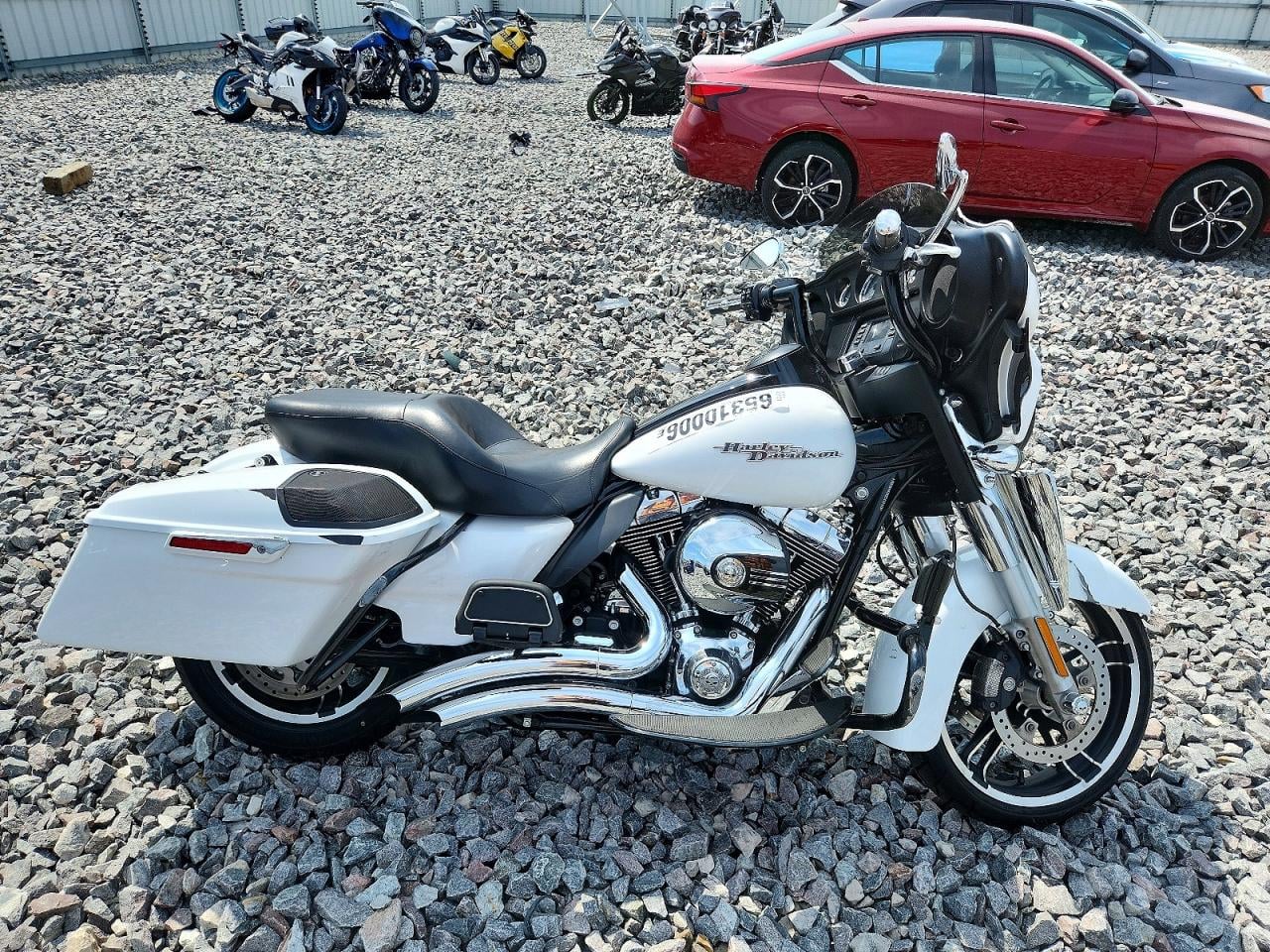 2016 HARLEY-DAVIDSON FL STREET GLIDE | 1HD1KBM18GB662418 | UPCARS