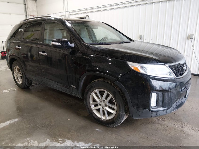 2015 KIA SORENTO LX | 5XYKTCA65FG587335 | UPCARS