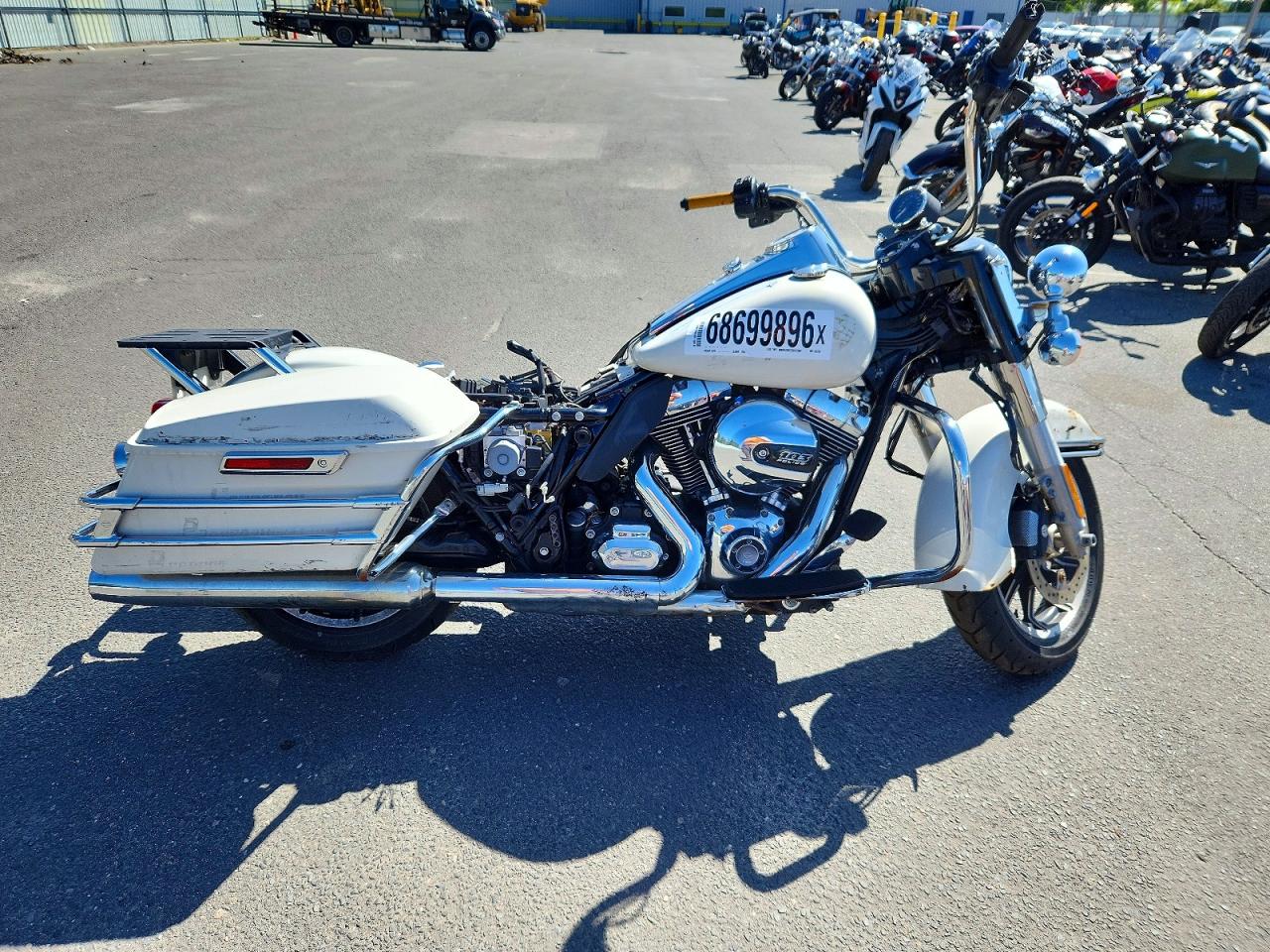 2016 HARLEY-DAVIDSON FL POLICE ROAD KING | 1HD1FHM17GB635766 | UPCARS