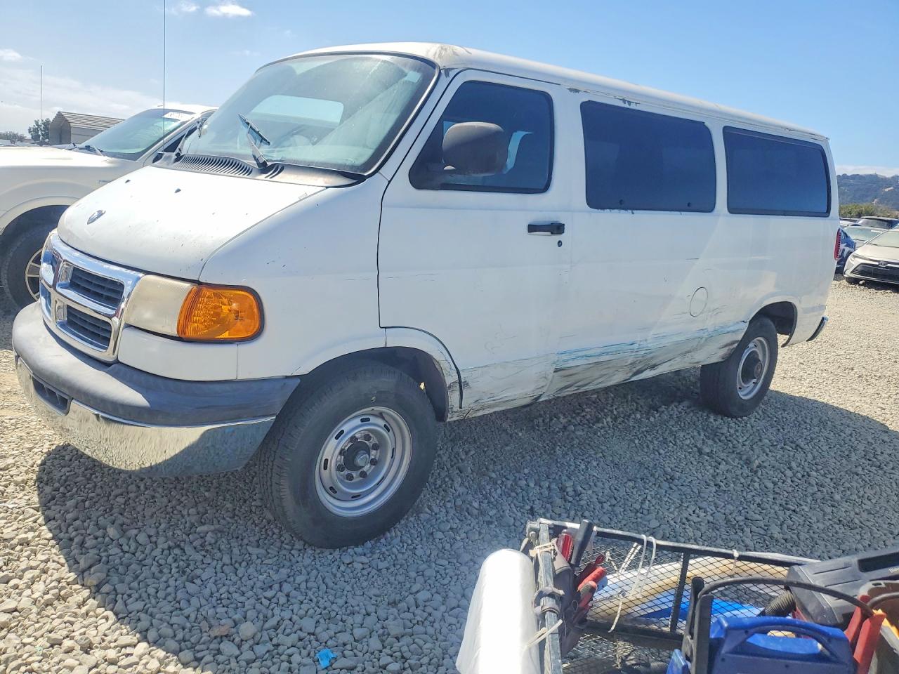 2000 DODGE B SERIES B2500 | 2B4JB25Y7YK157041 | UPCARS