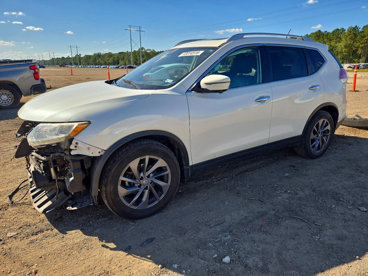2016 NISSAN ROGUE SL | 5N1AT2MT8GC897729 | UPCARS