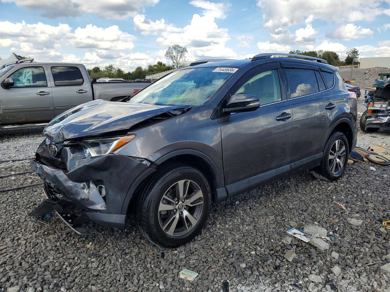 2018 TOYOTA RAV4 XLE | JTMRFREV3JJ723643 | UPCARS