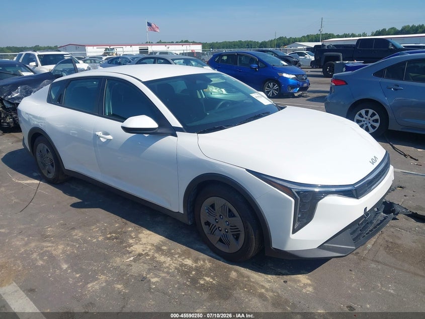 2026 KIA K4 LX | 3KPFT4DE1TE296916 | UPCARS