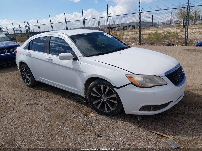 2014 CHRYSLER 200 LIMITED | 1C3CCBCG6EN121610 | UPCARS