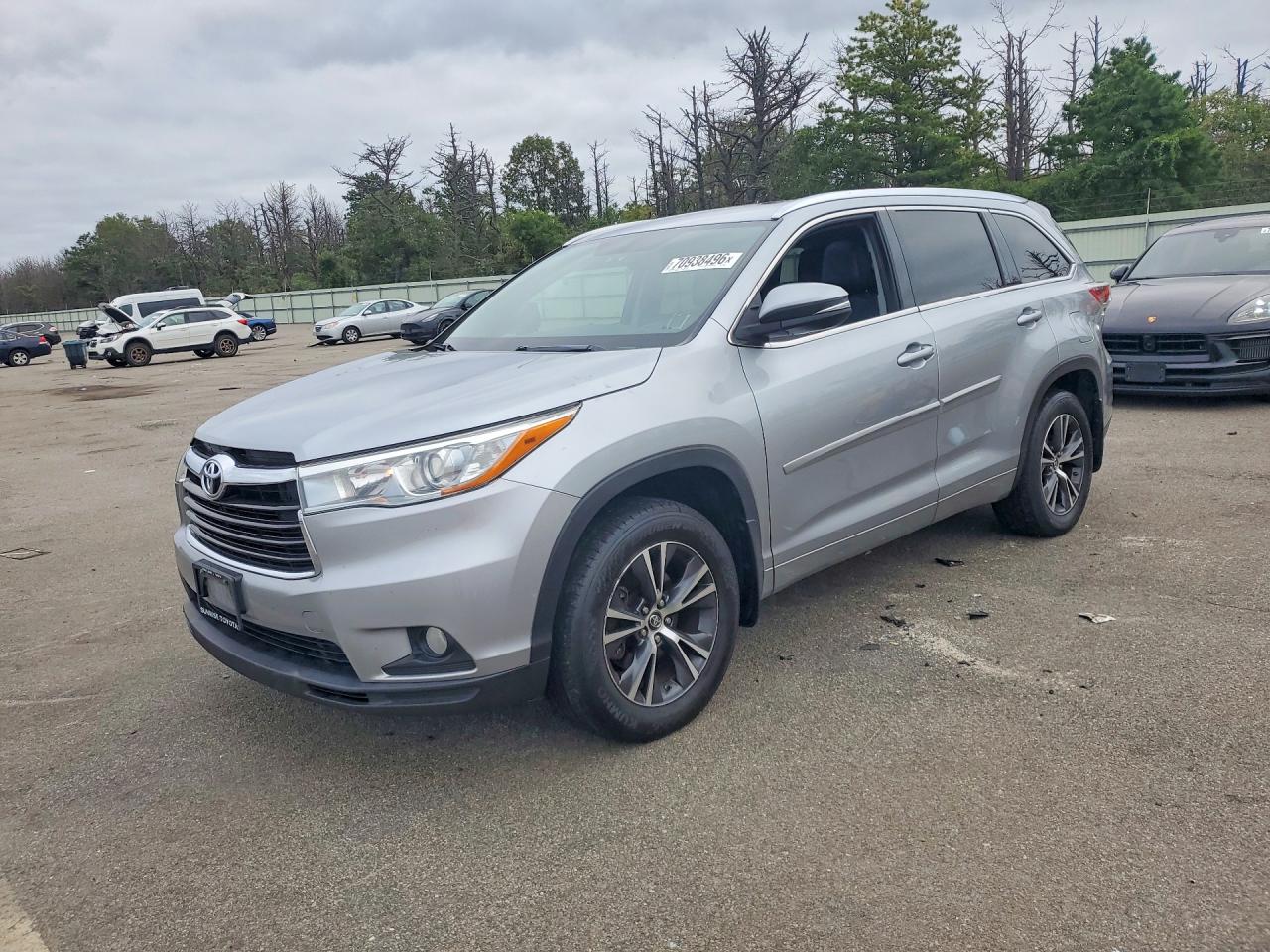 2016 TOYOTA HIGHLANDER XLE | 5TDJKRFH2GS324333 | UPCARS