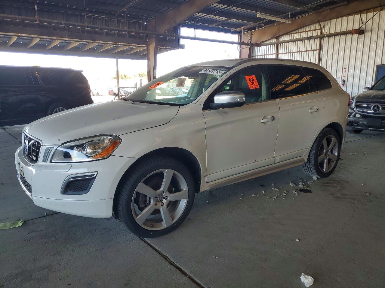 2011 VOLVO XC60 3.2 | YV4952DL2B2202125 | UPCARS