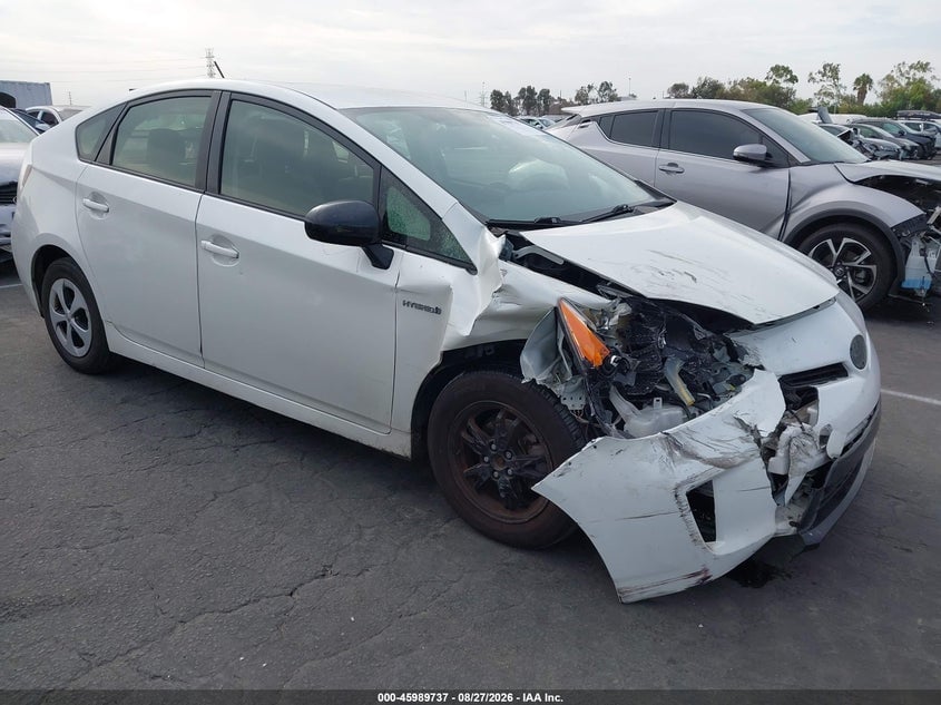 2015 TOYOTA PRIUS TWO | JTDKN3DU2F1929621 | UPCARS