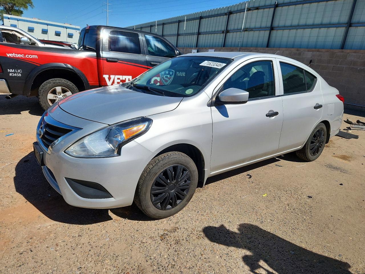 2019 NISSAN VERSA S | 3N1CN7APXKL806259 | UPCARS