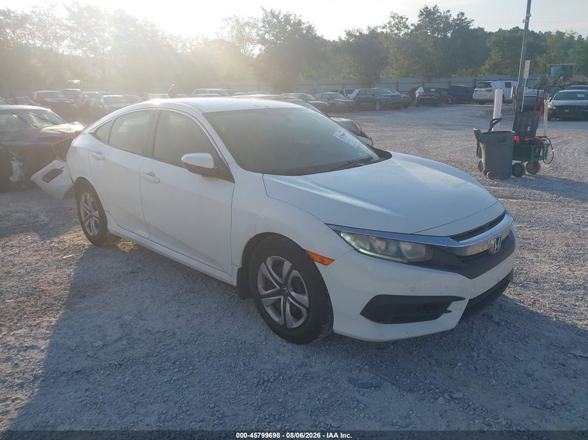2018 HONDA CIVIC LX | 19XFC2F56JE008581 | UPCARS